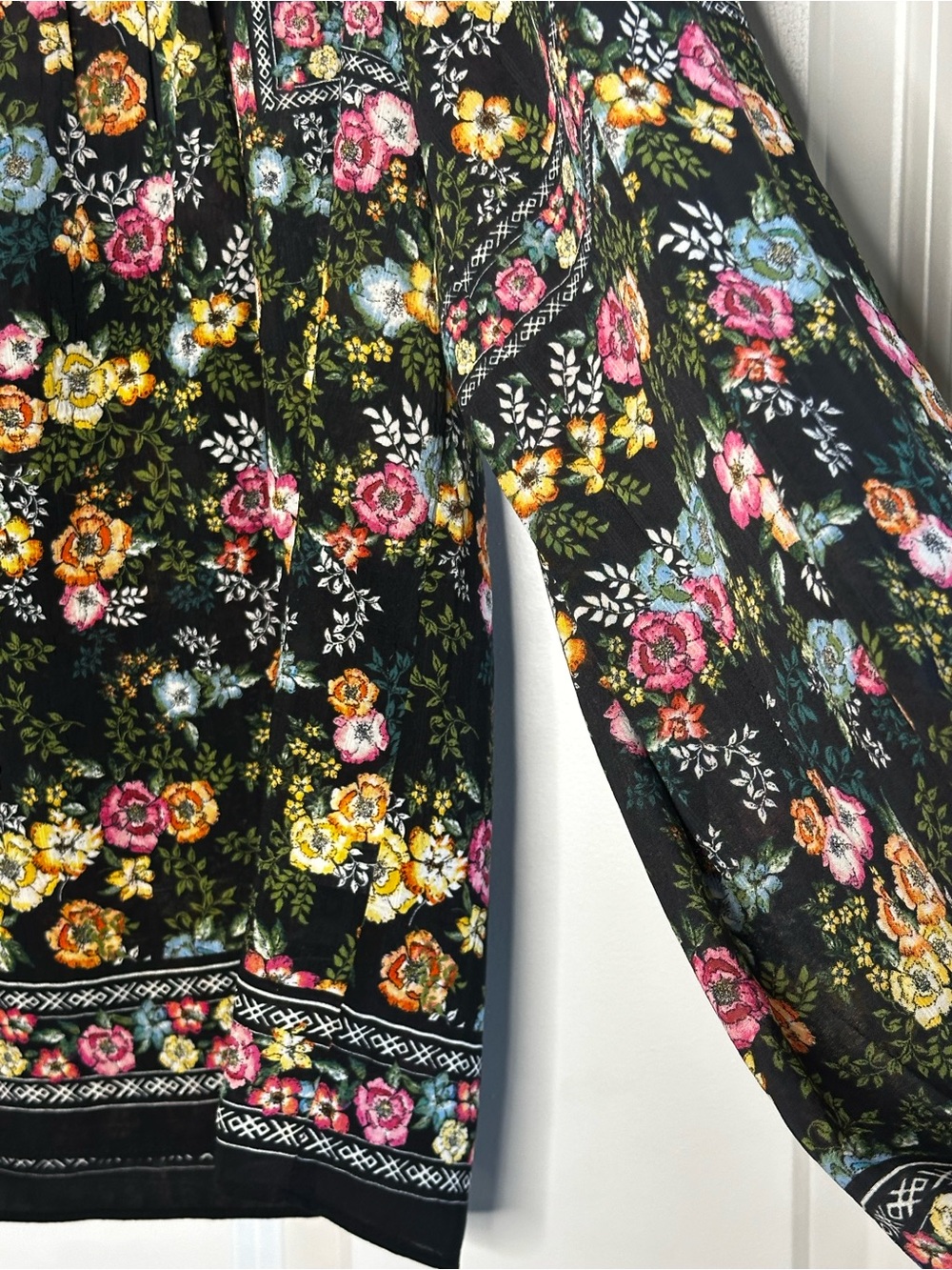 Rose & Olive Black Floral Boho Tunic Peasant Blouse - Picture 4 of 10
